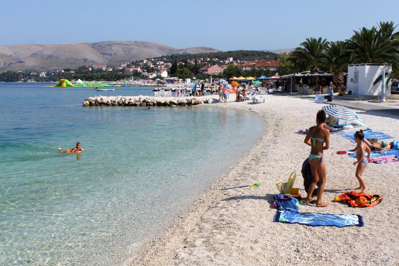 Seaside Apartments With A Swimming Pool Okrug Gornji, Ciovo - 11374 Trogir Zewnętrze zdjęcie