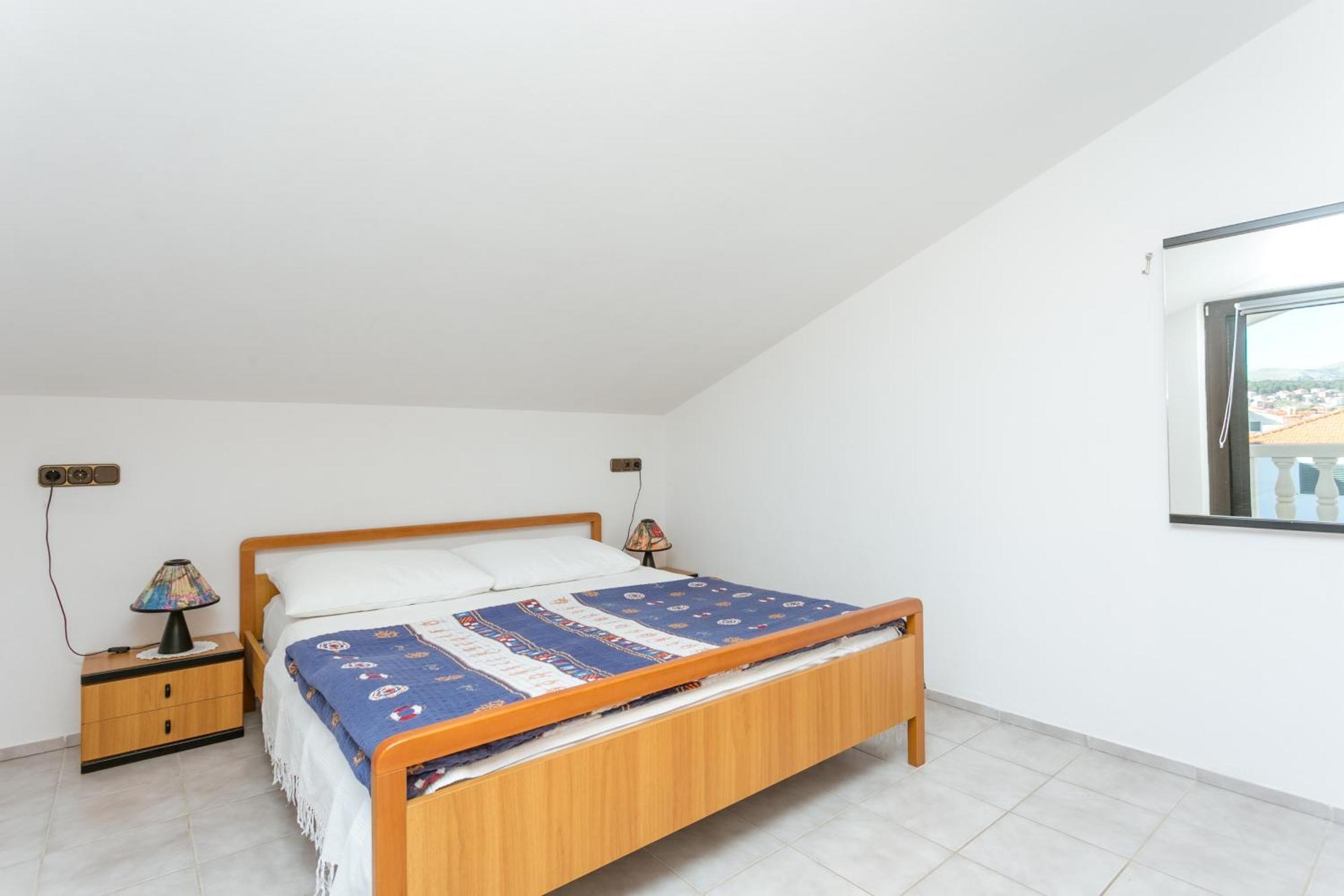 Seaside Apartments With A Swimming Pool Okrug Gornji, Ciovo - 11374 Trogir Pokój zdjęcie