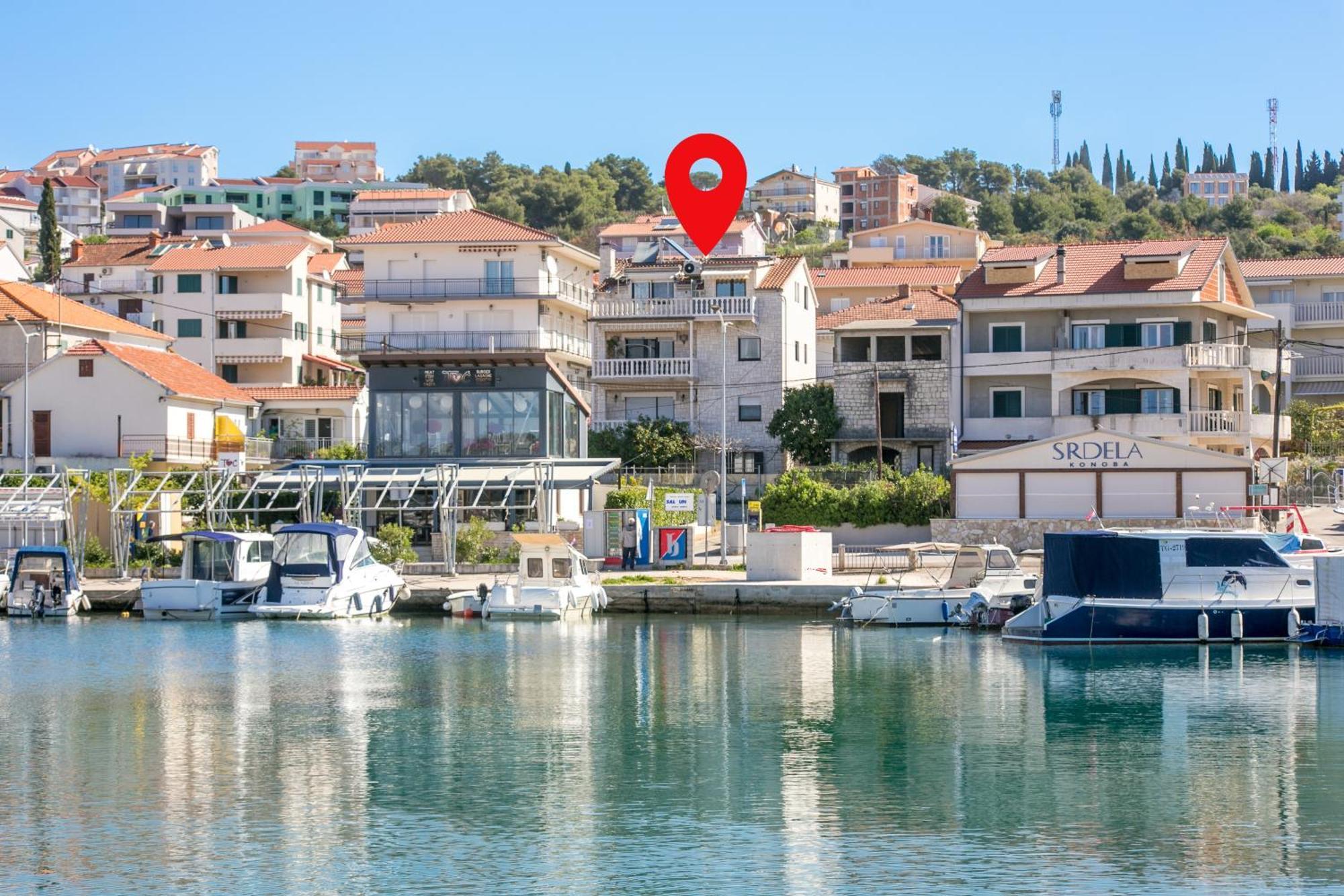 Seaside Apartments With A Swimming Pool Okrug Gornji, Ciovo - 11374 Trogir Zewnętrze zdjęcie