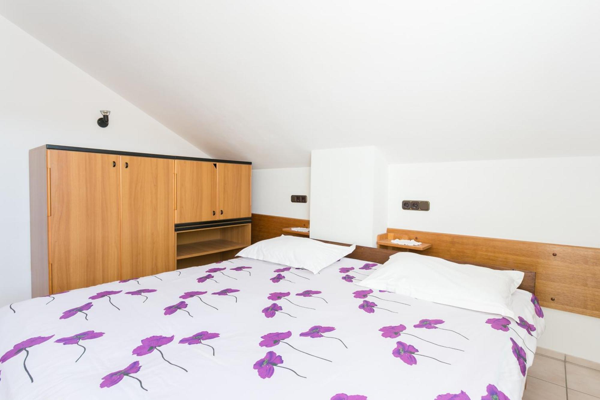 Seaside Apartments With A Swimming Pool Okrug Gornji, Ciovo - 11374 Trogir Pokój zdjęcie
