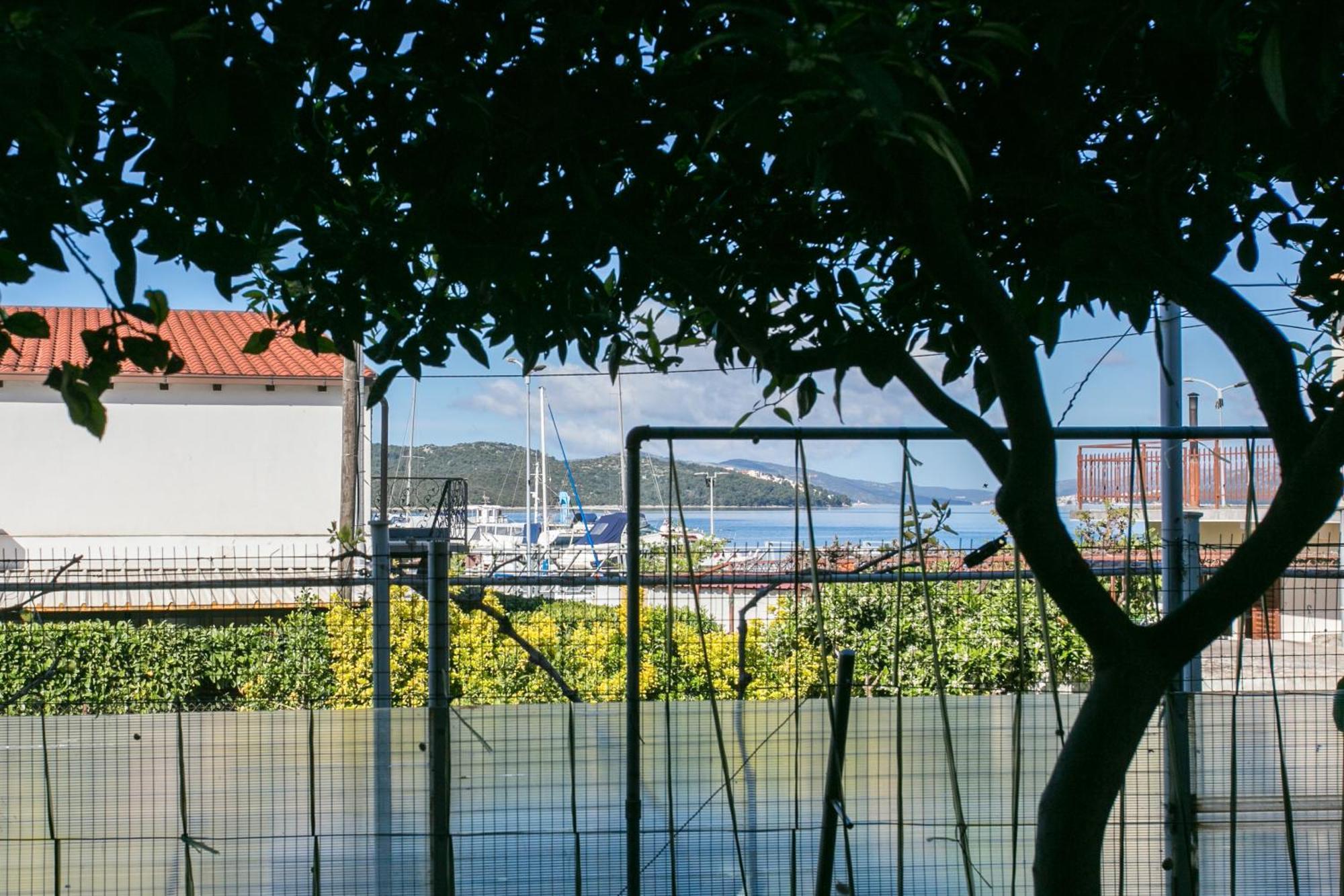 Seaside Apartments With A Swimming Pool Okrug Gornji, Ciovo - 11374 Trogir Zewnętrze zdjęcie